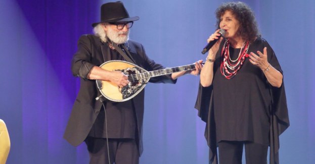 W Centrum Kultury i Sztuki w Sępólnie Krajeńskim odbył się koncert Eleni. Publiczność usłyszała ponadczasowe piosenki, a podczas spotkania nie zabrakło wspólnego śpiewania.