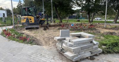 Street workout powstaje na Placu Przyjaźni